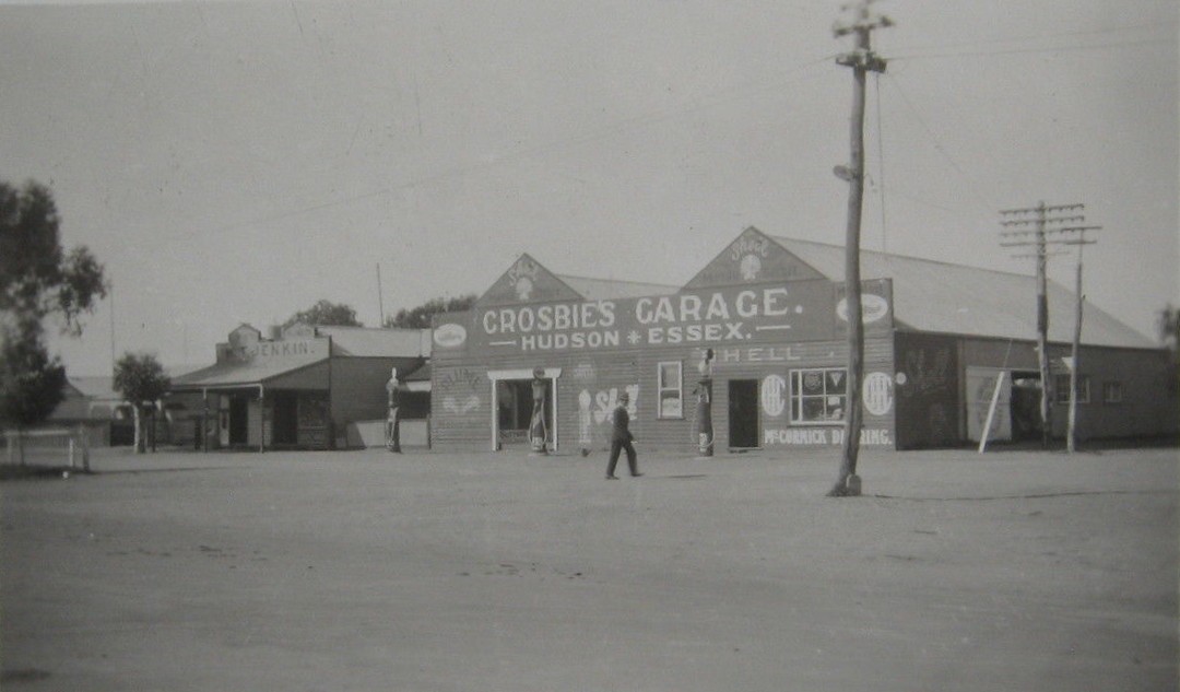 Crossbie's Garage
